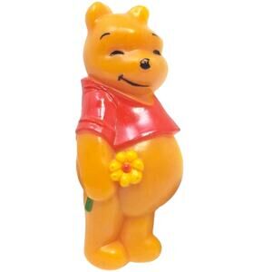 Disney X Hallmark Winnie the Pooh Vintage 70s Plastic Brooch
